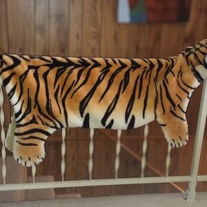 Plush Faux Fur Tiger Print Area Rug with Realistic Head 72"x42"